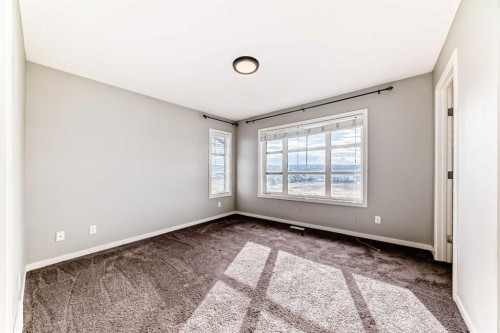 911 Evansridge Park Nw, Calgary, AB - Indoor Photo Showing Other Room