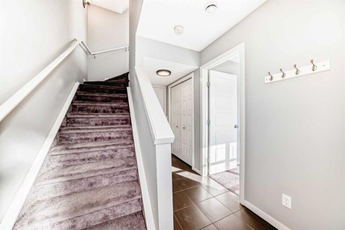 911 Evansridge Park Nw, Calgary, AB - Indoor Photo Showing Other Room