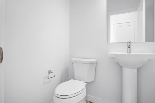 277 Dawson Way, Chestermere, AB - Indoor Photo Showing Bathroom