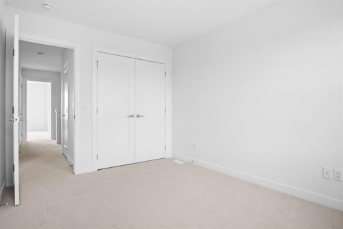 277 Dawson Way, Chestermere, AB - Indoor Photo Showing Other Room