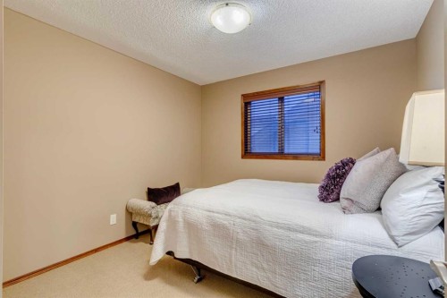 676 Auburn Bay Boulevard Se, Calgary, AB - Indoor Photo Showing Bedroom