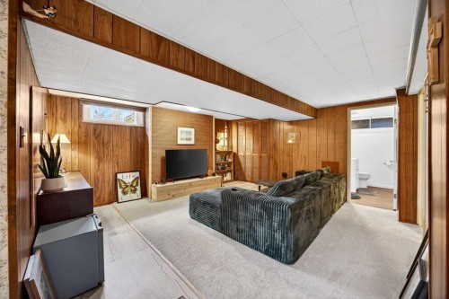 1232 40 Avenue Nw, Calgary, AB - Indoor