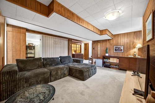 1232 40 Avenue Nw, Calgary, AB - Indoor