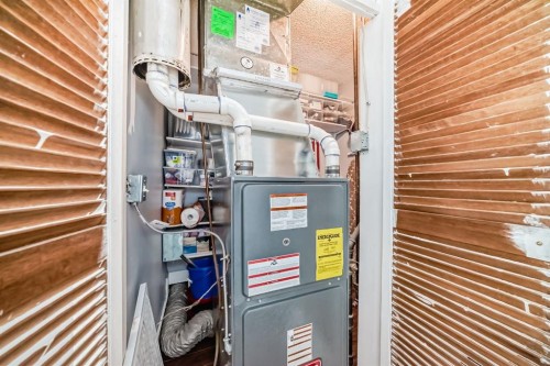 5519 Buckthorn Road Nw, Calgary, AB - Indoor Photo Showing Basement
