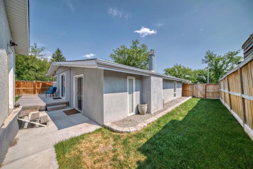 5519 Buckthorn Road Nw, Calgary, AB - Outdoor With Exterior