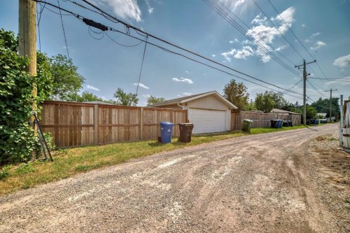 5519 Buckthorn Road Nw, Calgary, AB - Outdoor