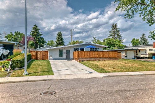 5519 Buckthorn Road Nw, Calgary, AB - Outdoor
