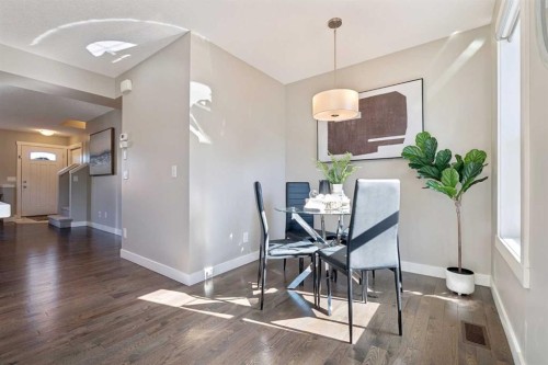 420 Mckenzie Towne Square Se, Calgary, AB - Indoor Photo Showing Dining Room