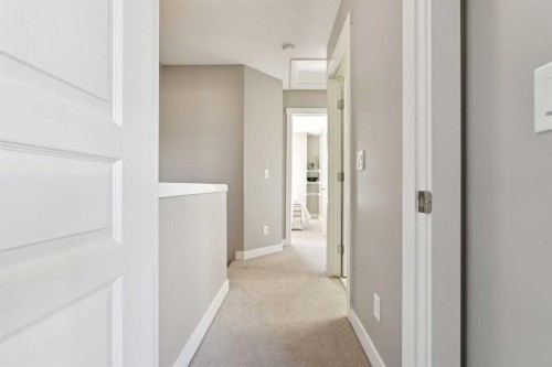 420 Mckenzie Towne Square Se, Calgary, AB - Indoor Photo Showing Other Room