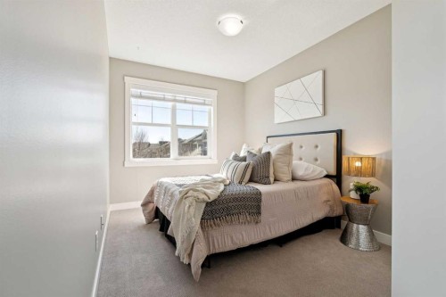 420 Mckenzie Towne Square Se, Calgary, AB - Indoor Photo Showing Bedroom
