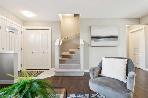 420 Mckenzie Towne Square Se, Calgary, AB - Indoor Photo Showing Other Room