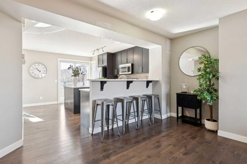 420 Mckenzie Towne Square Se, Calgary, AB - Indoor Photo Showing Other Room