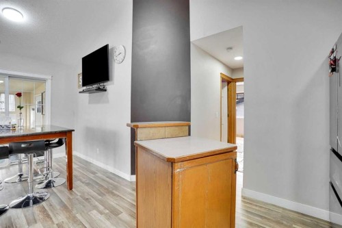 4 Martin Crossing Bay Ne, Calgary, AB - Indoor