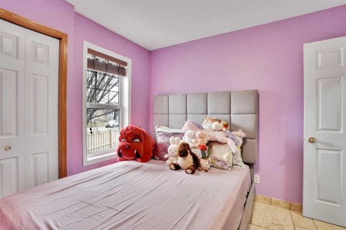 4 Martin Crossing Bay Ne, Calgary, AB - Indoor Photo Showing Bedroom