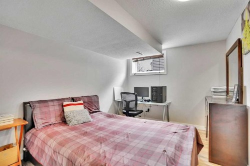 4 Martin Crossing Bay Ne, Calgary, AB - Indoor Photo Showing Bedroom