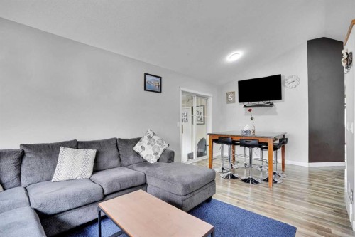 4 Martin Crossing Bay Ne, Calgary, AB - Indoor Photo Showing Living Room