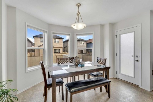 33 Saddlecrest Crescent Ne, Calgary, AB 