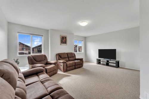 33 Saddlecrest Crescent Ne, Calgary, AB 