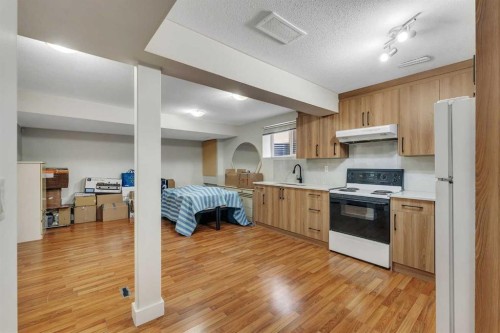 33 Saddlecrest Crescent Ne, Calgary, AB 