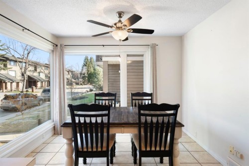 48 Midpark Gardens Se, Calgary, AB - Indoor Photo Showing Dining Room