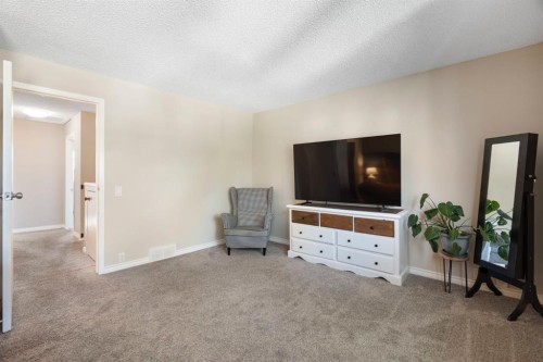 48 Midpark Gardens Se, Calgary, AB - Indoor