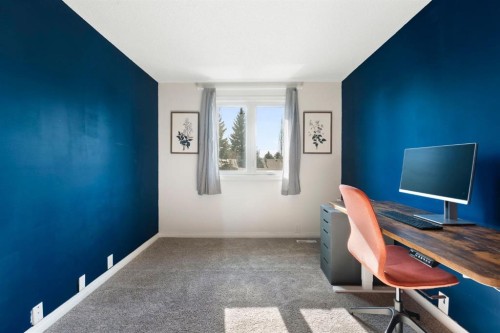 48 Midpark Gardens Se, Calgary, AB - Indoor Photo Showing Office