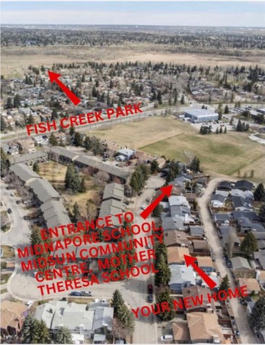 48 Midpark Gardens Se, Calgary, AB - Outdoor With View
