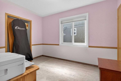 1486 Sunwood Road Se, Calgary, AB - Indoor