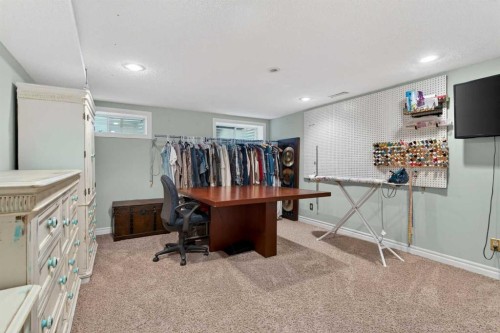 1486 Sunwood Road Se, Calgary, AB - Indoor