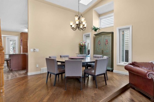 1486 Sunwood Road Se, Calgary, AB - Indoor Photo Showing Dining Room