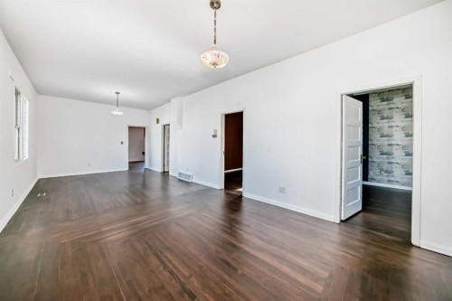 4710 51 Street, Olds, AB - Indoor