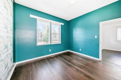 4710 51 Street, Olds, AB - Indoor Photo Showing Other Room