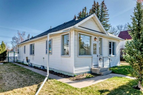 4710 51 Street, Olds, AB - Outdoor