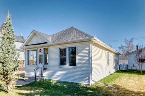 4710 51 Street, Olds, AB - Outdoor