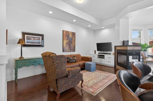 4619 84 Street Nw, Calgary, AB - Indoor