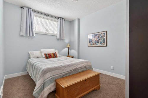 4619 84 Street Nw, Calgary, AB - Indoor Photo Showing Bedroom