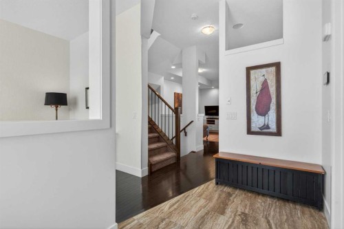 4619 84 Street Nw, Calgary, AB - Indoor Photo Showing Other Room