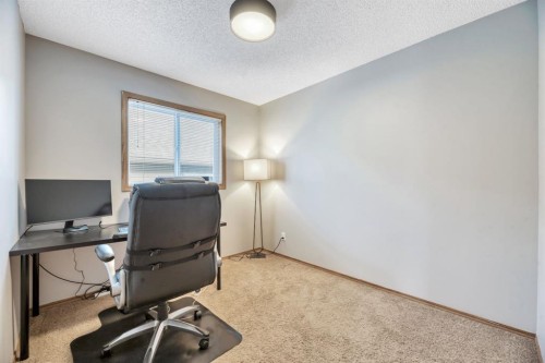 32 Somercrest Manor Sw, Calgary, AB - Indoor Photo Showing Office