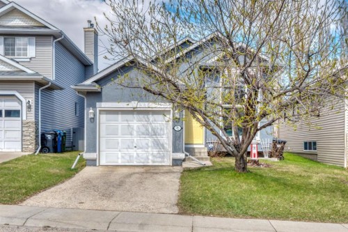32 Somercrest Manor Sw, Calgary, AB - Outdoor With Facade