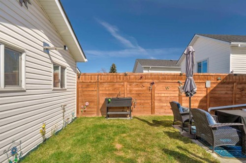 60 Hunterhorn Crescent Ne, Calgary, AB - Outdoor With Exterior