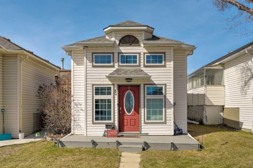 60 Hunterhorn Crescent Ne, Calgary, AB - Outdoor