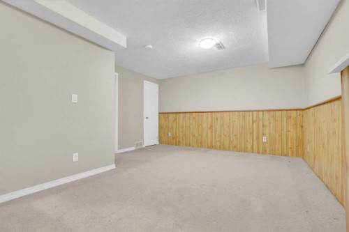 87 Castleglen Road Ne, Calgary, AB - Indoor Photo Showing Other Room