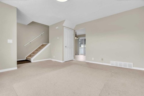 87 Castleglen Road Ne, Calgary, AB - Indoor Photo Showing Other Room