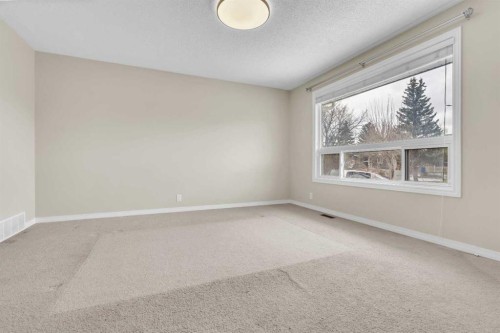 87 Castleglen Road Ne, Calgary, AB - Indoor Photo Showing Other Room