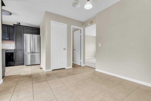 87 Castleglen Road Ne, Calgary, AB - Indoor Photo Showing Kitchen