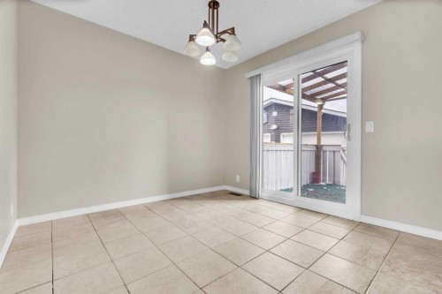 87 Castleglen Road Ne, Calgary, AB - Indoor Photo Showing Other Room