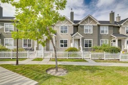 76 Elgin Gardens SE Calgary, AB T2Z 4T5
