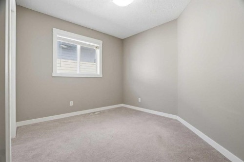 202 New Brighton Manor Se, Calgary, AB - Indoor Photo Showing Other Room