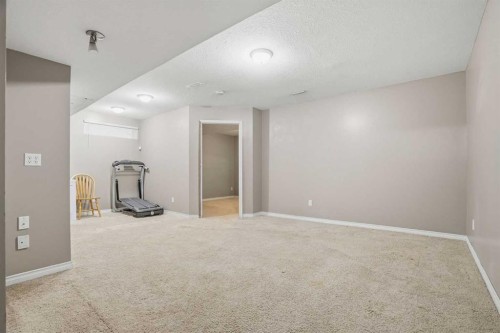 202 New Brighton Manor Se, Calgary, AB - Indoor Photo Showing Other Room