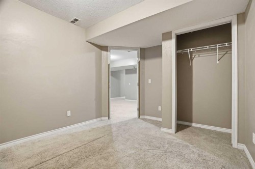 202 New Brighton Manor Se, Calgary, AB - Indoor Photo Showing Other Room